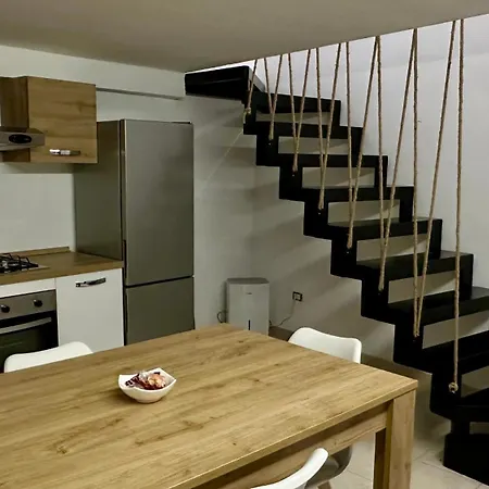 Casa Francesca - Vicino Napoli Comfort E Tranquillita * Pollena Trocchia